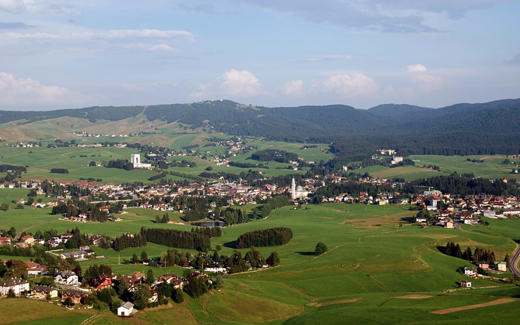 La Direzione Pianificazione Territoriale della Regione Veneto promuove due accordi tra Soprintendenza, Comune di Cortina e Parco Colli Euganei per la semplificazione nel rilascio delle autorizzazioni paesaggistiche in aree vincolate